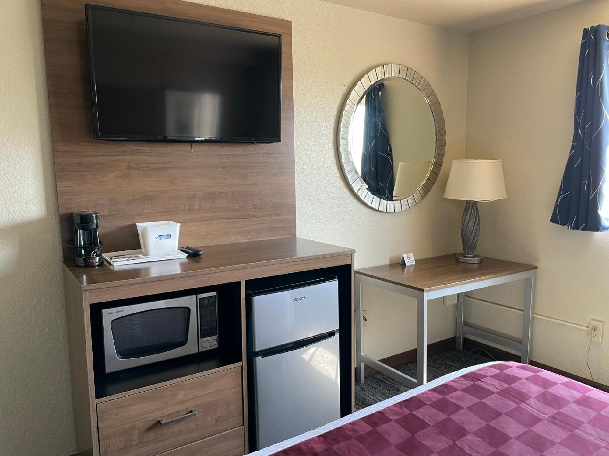 Americas Best Value Inn Лінвуд Екстер'єр фото