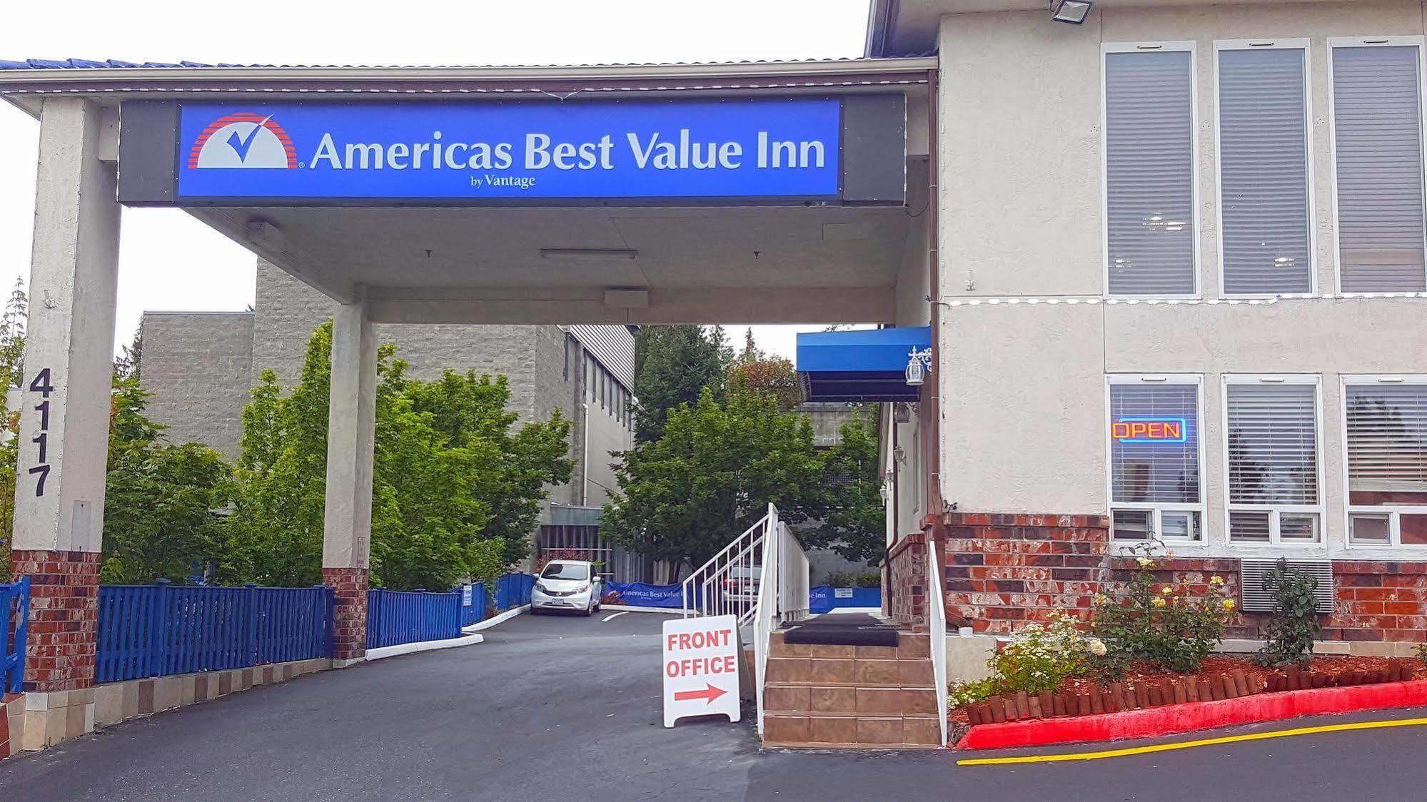 Americas Best Value Inn Лінвуд Екстер'єр фото